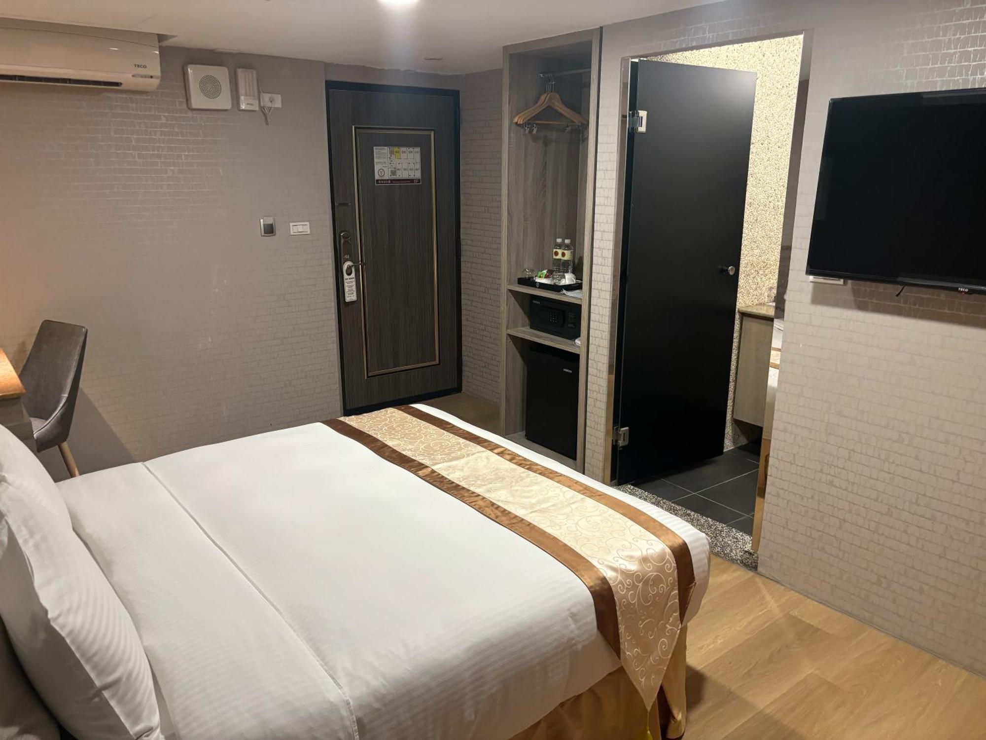 Yuhao Hotel - Hsinchu Branch Extérieur photo